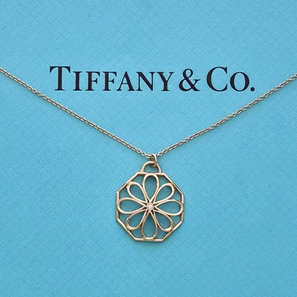 $2,500 Tiffany & Co. Octagonal Flower Petals Openwork 18k Gold w Diamond Accent